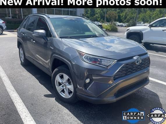 TOYOTA RAV4 2019 JTMRWRFV6KD504335 image