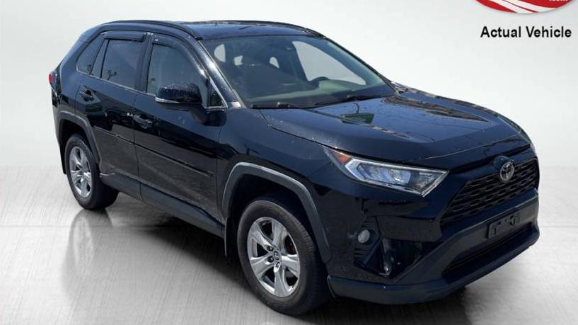 TOYOTA RAV4 2019 JTMP1RFV8KD505184 image