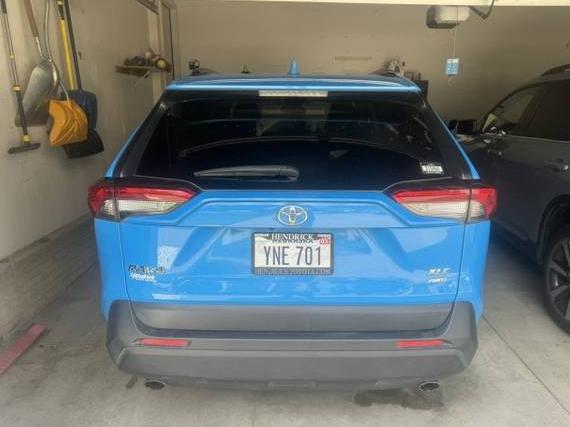 TOYOTA RAV4 2019 JTMP1RFV3KD006101 image