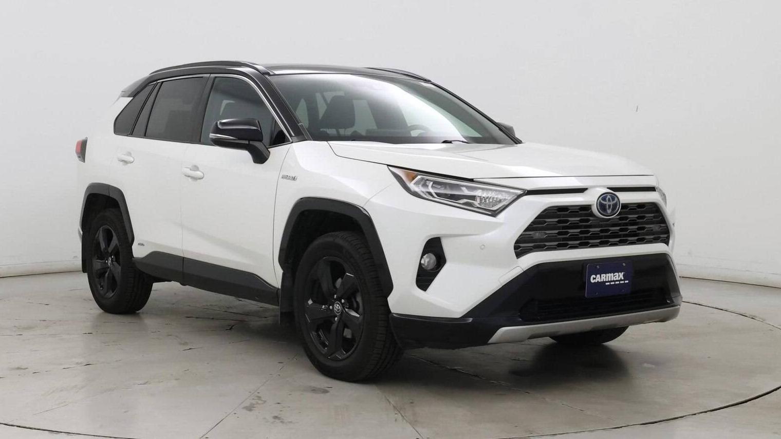 TOYOTA RAV4 2019 JTMEWRFV0KD516866 image