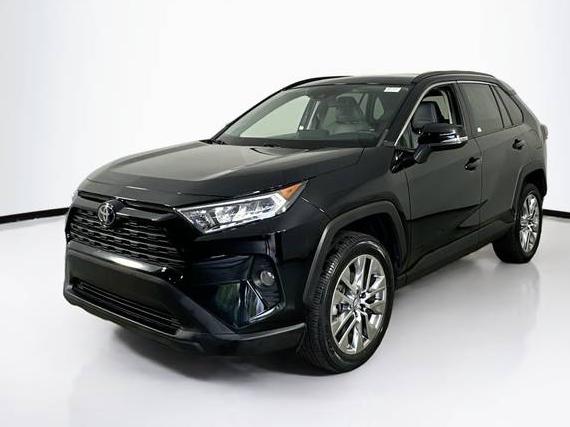 TOYOTA RAV4 2019 2T3C1RFV0KW041034 image