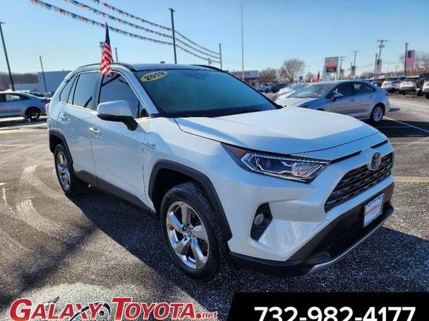 TOYOTA RAV4 2019 JTMDWRFV7KD501857 image