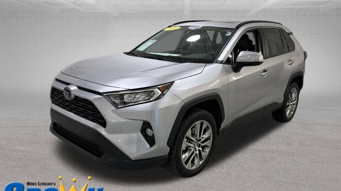 TOYOTA RAV4 2019 2T3C1RFV2KC026827 image