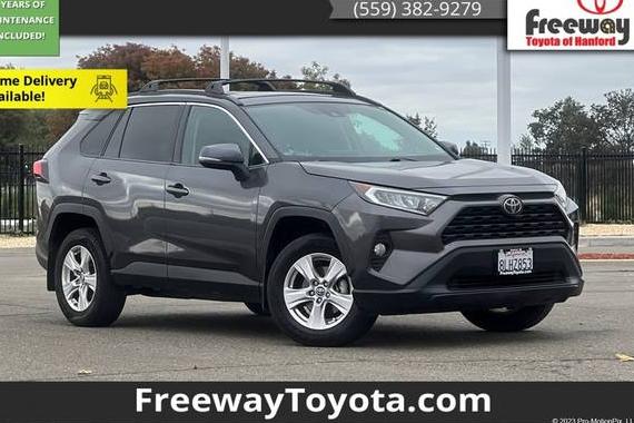 TOYOTA RAV4 2019 2T3W1RFVXKW022004 image