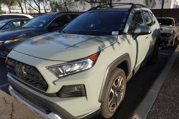 TOYOTA RAV4 2019 2T3J1RFV4KW003765 image