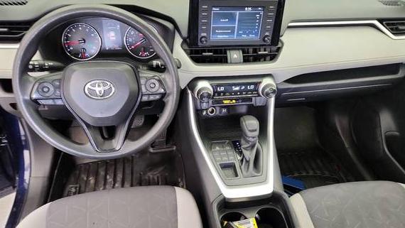 TOYOTA RAV4 2019 JTMP1RFV5KD042243 image