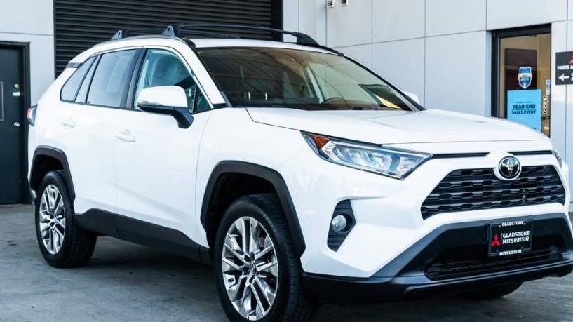 TOYOTA RAV4 2019 2T3A1RFV6KC058879 image