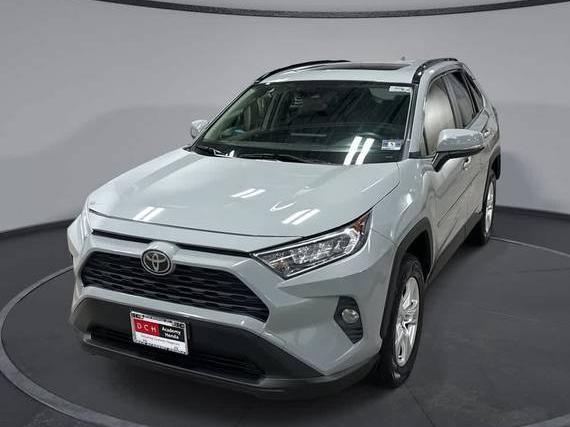 TOYOTA RAV4 2019 JTMP1RFV5KD009193 image
