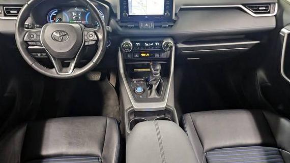 TOYOTA RAV4 2019 JTMEWRFV1KD519758 image