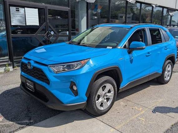 TOYOTA RAV4 2019 JTMRWRFV3KD016184 image