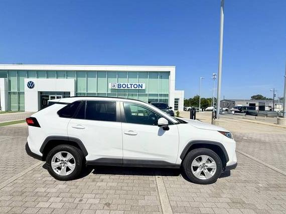 TOYOTA RAV4 2019 2T3W1RFVXKW006269 image