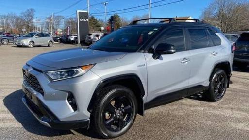 TOYOTA RAV4 2019 JTMEWRFV1KD519940 image