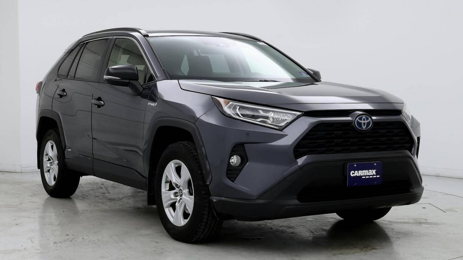 TOYOTA RAV4 2019 JTMRWRFV7KD006144 image