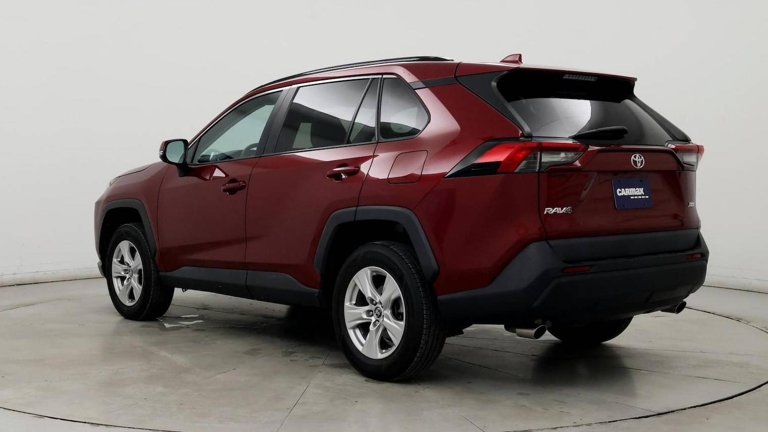 TOYOTA RAV4 2019 2T3W1RFV2KC015758 image