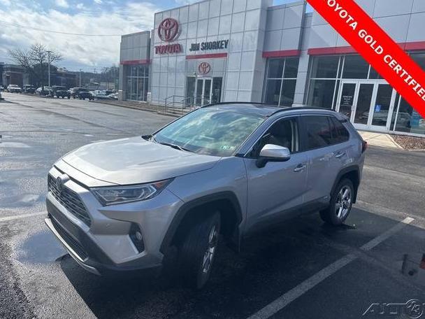 TOYOTA RAV4 2019 JTMDWRFV4KD513979 image