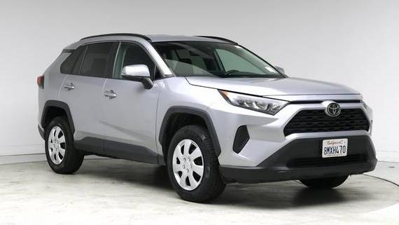 TOYOTA RAV4 2019 2T3K1RFV1KW029874 image