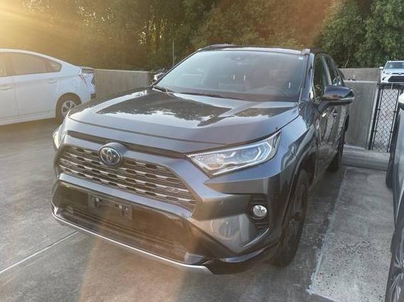 TOYOTA RAV4 2019 JTMEWRFV8KD522141 image