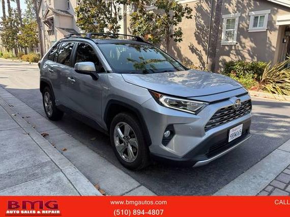 TOYOTA RAV4 2019 JTMDWRFV7KD509215 image