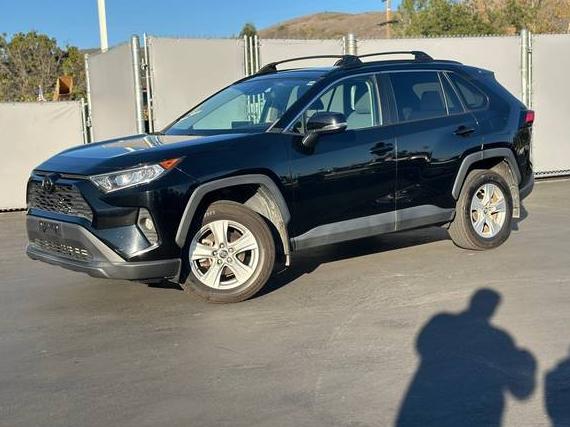 TOYOTA RAV4 2019 2T3W1RFV2KC027537 image
