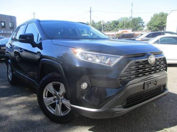 TOYOTA RAV4 2019 JTMP1RFV4KD037681 image