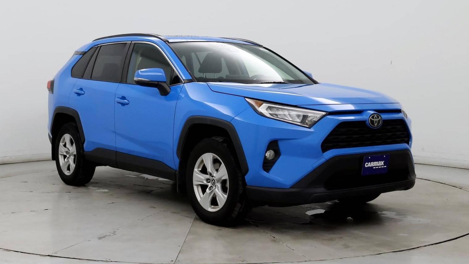 TOYOTA RAV4 2019 JTMP1RFV3KD017406 image