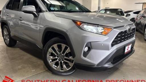 TOYOTA RAV4 2019 2T3C1RFV2KW029399 image