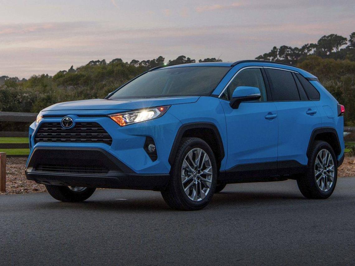 TOYOTA RAV4 2019 2T3H1RFV2KC015686 image