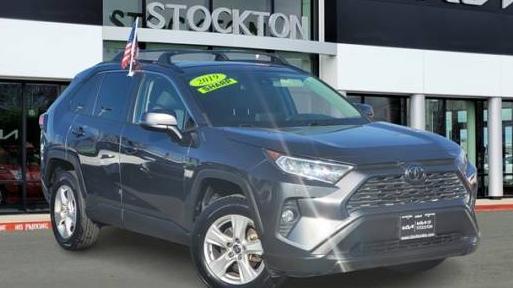 TOYOTA RAV4 2019 JTMP1RFV8KD021130 image