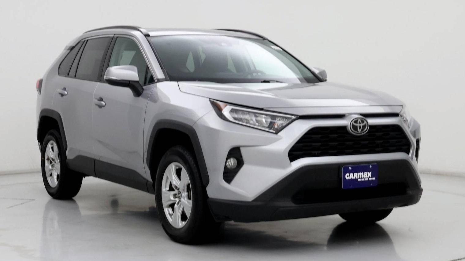 TOYOTA RAV4 2019 2T3P1RFV0KC046592 image