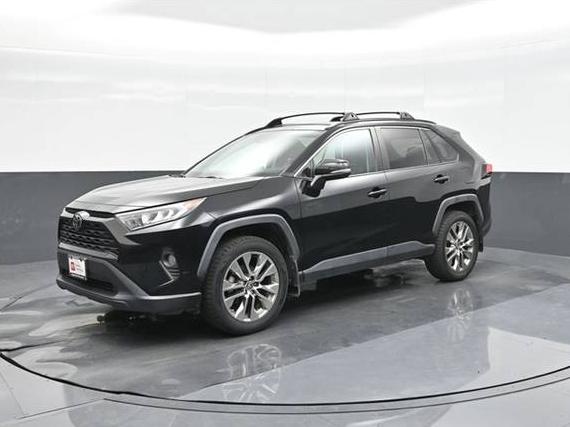 TOYOTA RAV4 2019 2T3C1RFV4KC011939 image