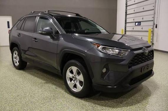 TOYOTA RAV4 2019 2T3W1RFV8KW002589 image