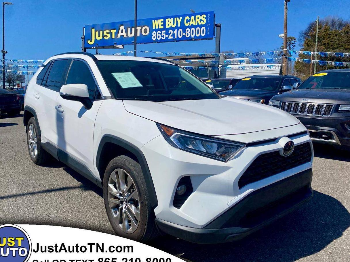 TOYOTA RAV4 2019 2T3C1RFV2KC013317 image