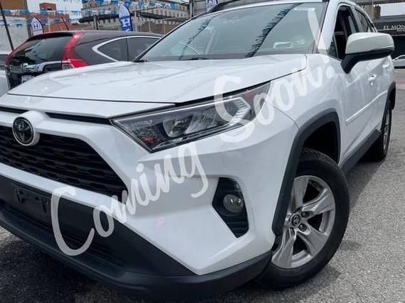 TOYOTA RAV4 2019 2T3P1RFV3KW013357 image