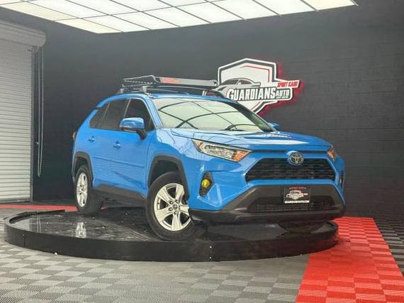 TOYOTA RAV4 2019 JTMP1RFVXKD020772 image