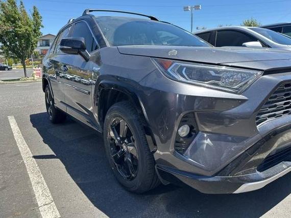 TOYOTA RAV4 2019 JTMEWRFV6KJ026661 image