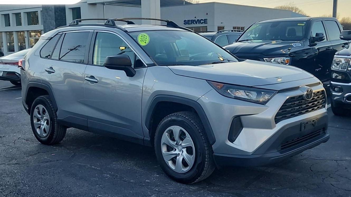 TOYOTA RAV4 2019 2T3F1RFV2KW033532 image