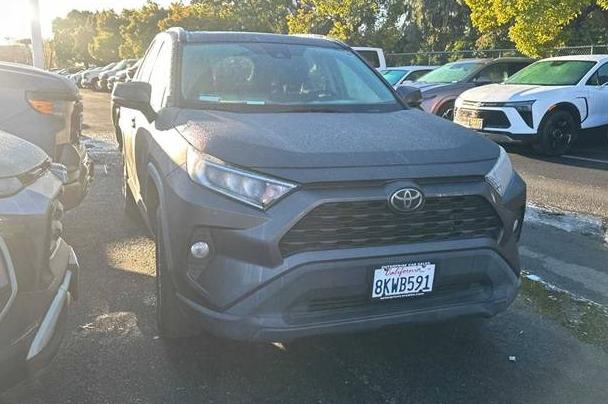 TOYOTA RAV4 2019 2T3W1RFV5KW038028 image