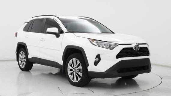TOYOTA RAV4 2019 2T3A1RFV1KC056652 image