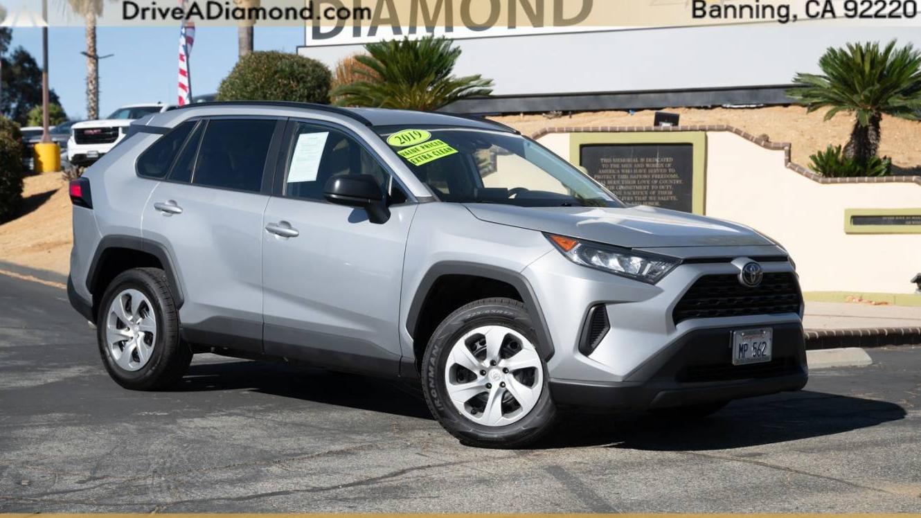 TOYOTA RAV4 2019 2T3F1RFV8KW035799 image