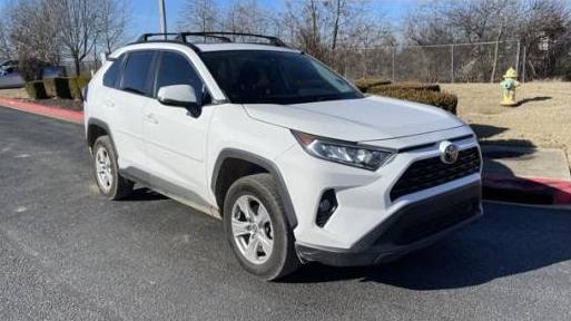 TOYOTA RAV4 2019 2T3P1RFV7KW025690 image