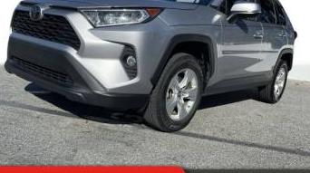 TOYOTA RAV4 2019 2T3W1RFV8KC014663 image