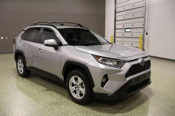 TOYOTA RAV4 2019 JTMW1RFV7KD033118 image TOYOTA RAV4 2019 JTMW1RFV7KD033118 image
