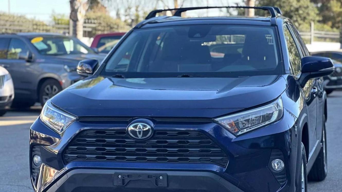 TOYOTA RAV4 2019 JTMW1RFV6KD011918 image