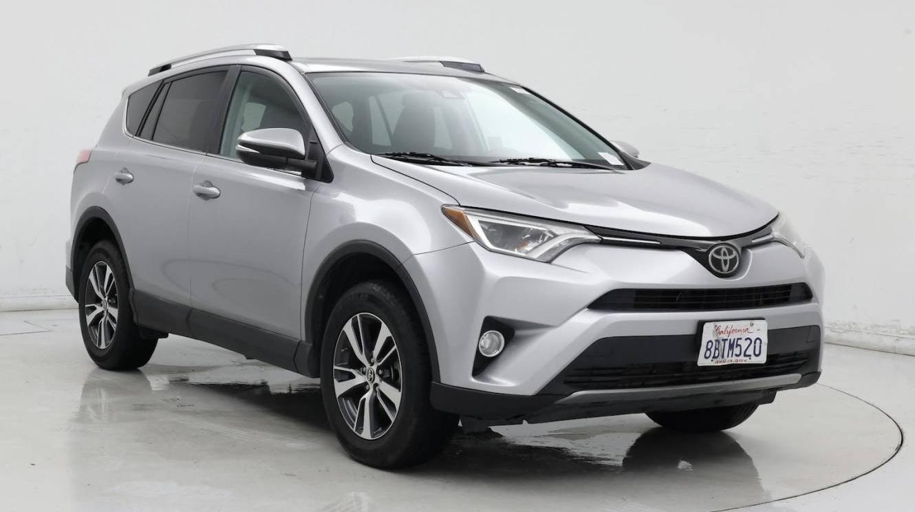 TOYOTA RAV4 2018 2T3RFREV9JW760746 image