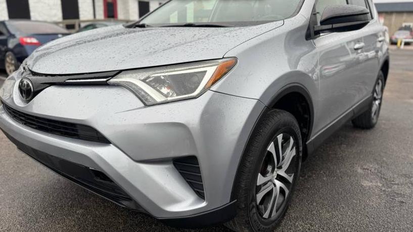 TOYOTA RAV4 2018 JTMZFREV5JJ188511 image