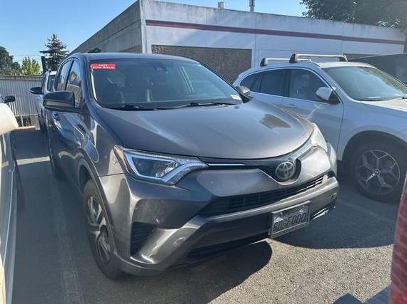 TOYOTA RAV4 2018 2T3BFREVXJW776844 image