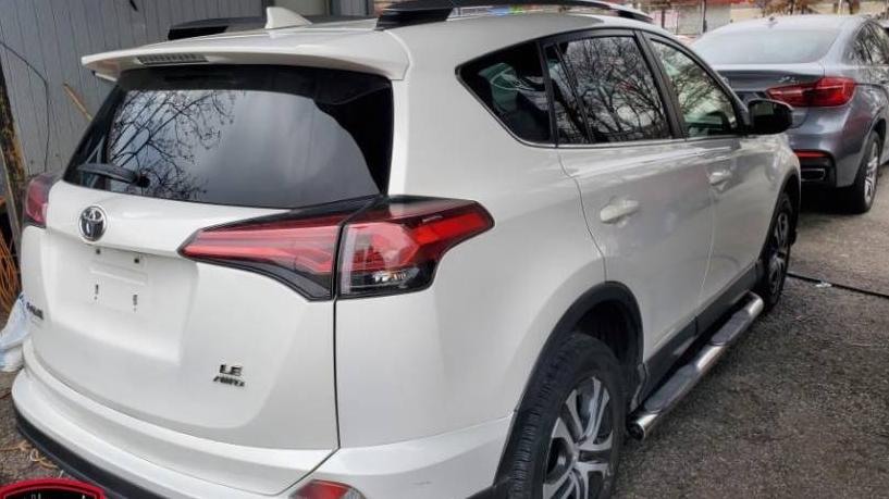 TOYOTA RAV4 2018 JTMBFREV3JJ739911 image