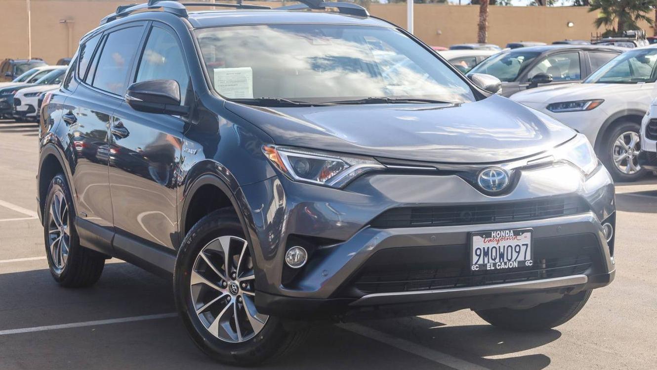 TOYOTA RAV4 2018 JTMRJREV8JD230246 image