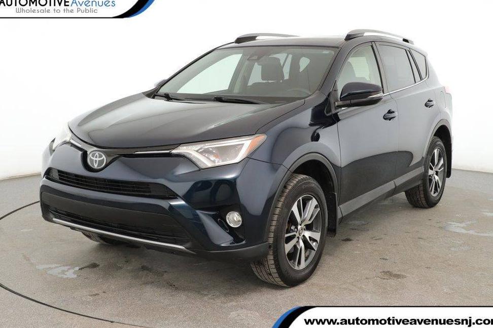 TOYOTA RAV4 2018 JTMRFREV2JJ743771 image