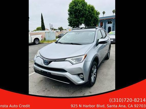 TOYOTA RAV4 2018 JTMRJREVXJD165089 image
